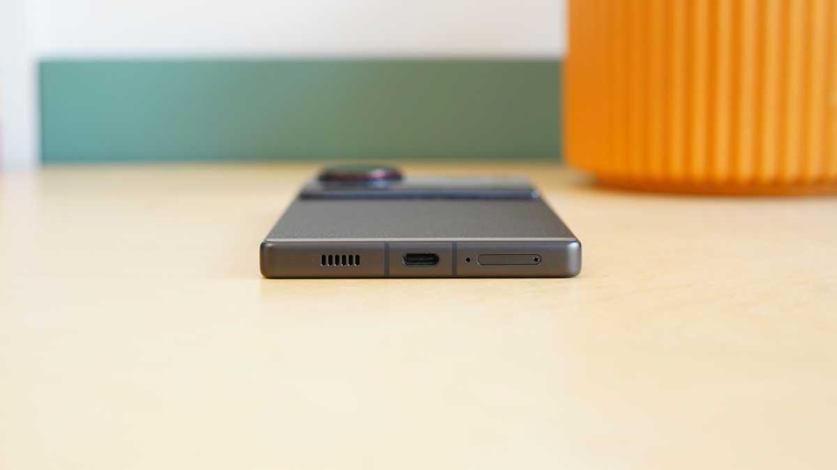 Nubia Z70S Ultra 8