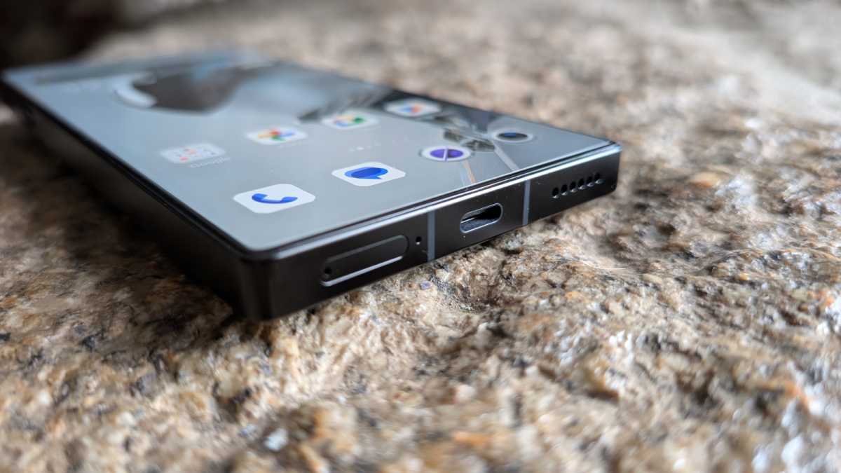 Redmagic 10S Pro PORTS