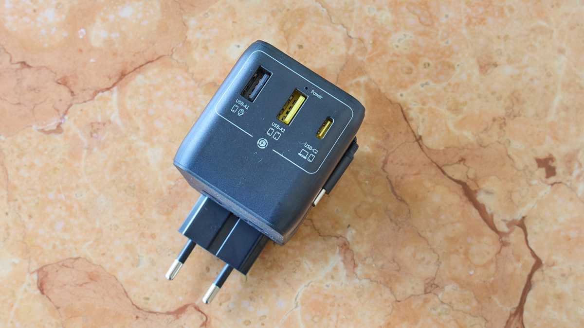 Baseus EnerCore6 in 1Travel 04