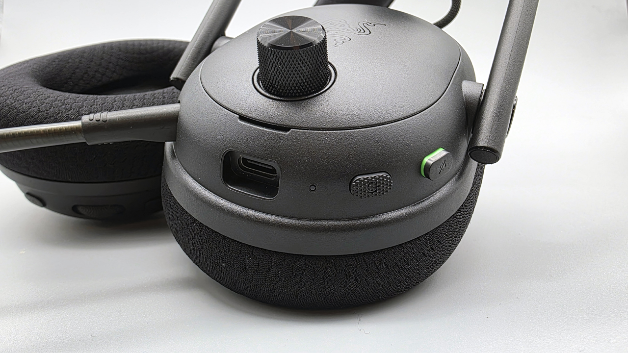 新品未開封 Razer BlackShark V3 Pro ブラック Razer BlackShark V3 Pro schwarz ab € 249,00 (2025