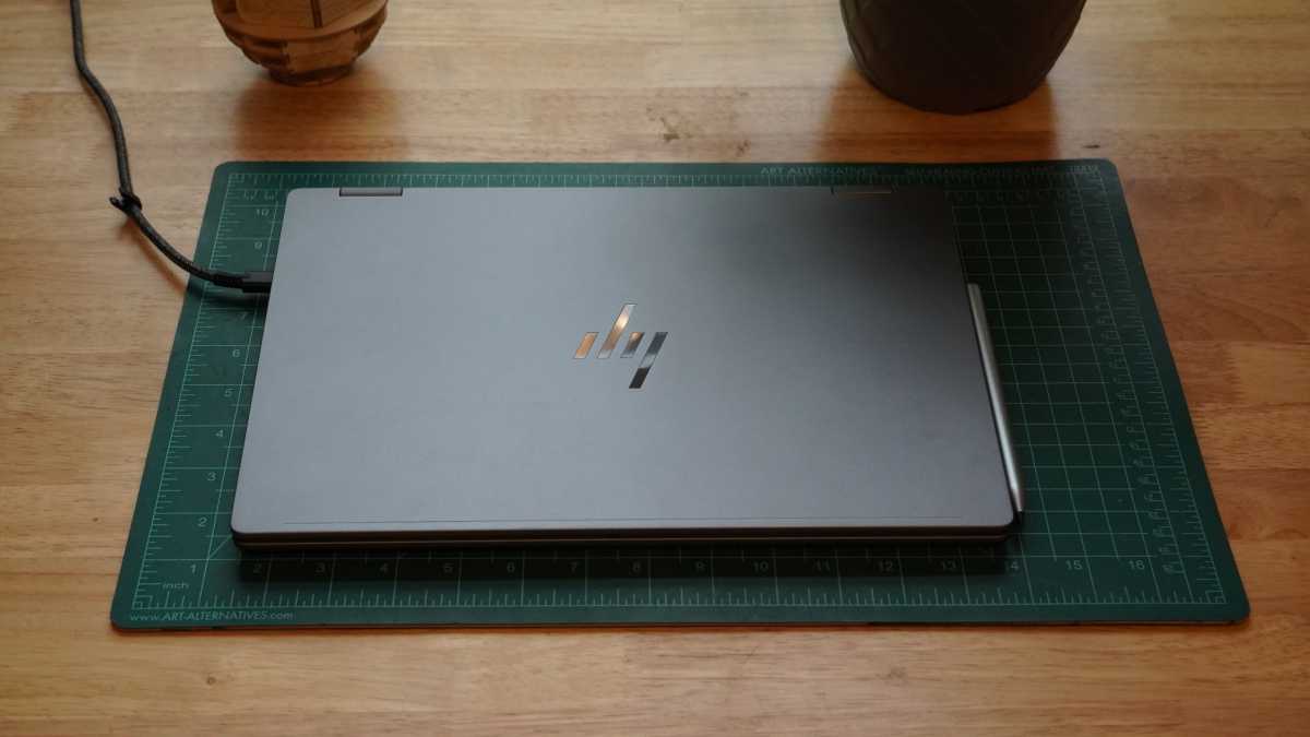 HP Omnibook X Flip 14 design