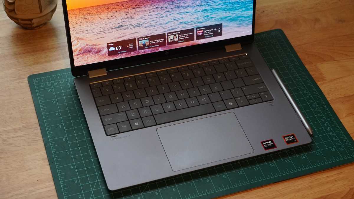 HP Omnibook X Flip 14 keyboard