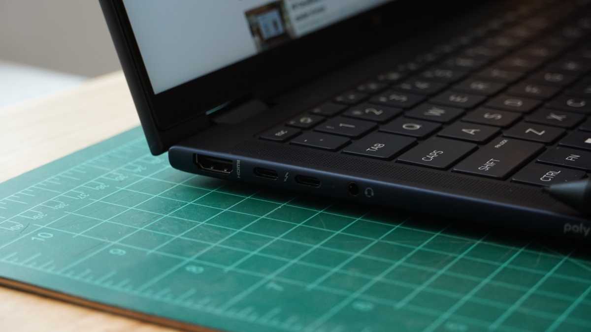 HP EliteBook X Flip G1 ports
