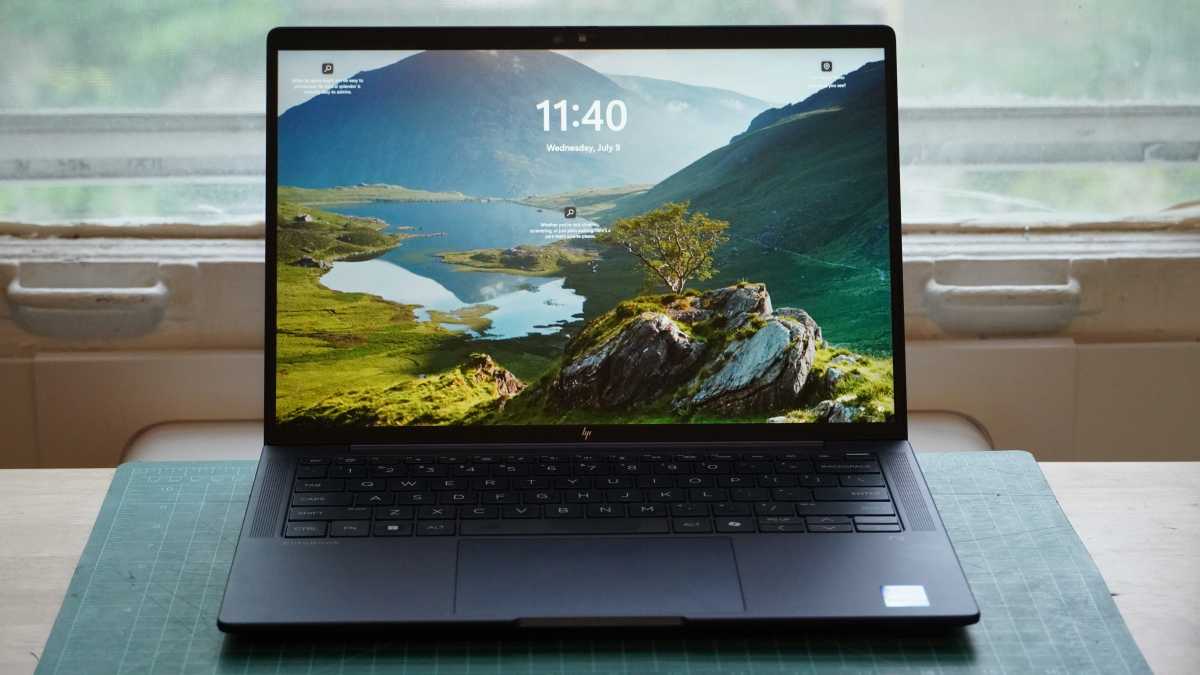 HP EliteBook X G1i head on photo