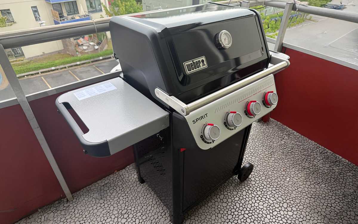 Weber Spirit E-425
