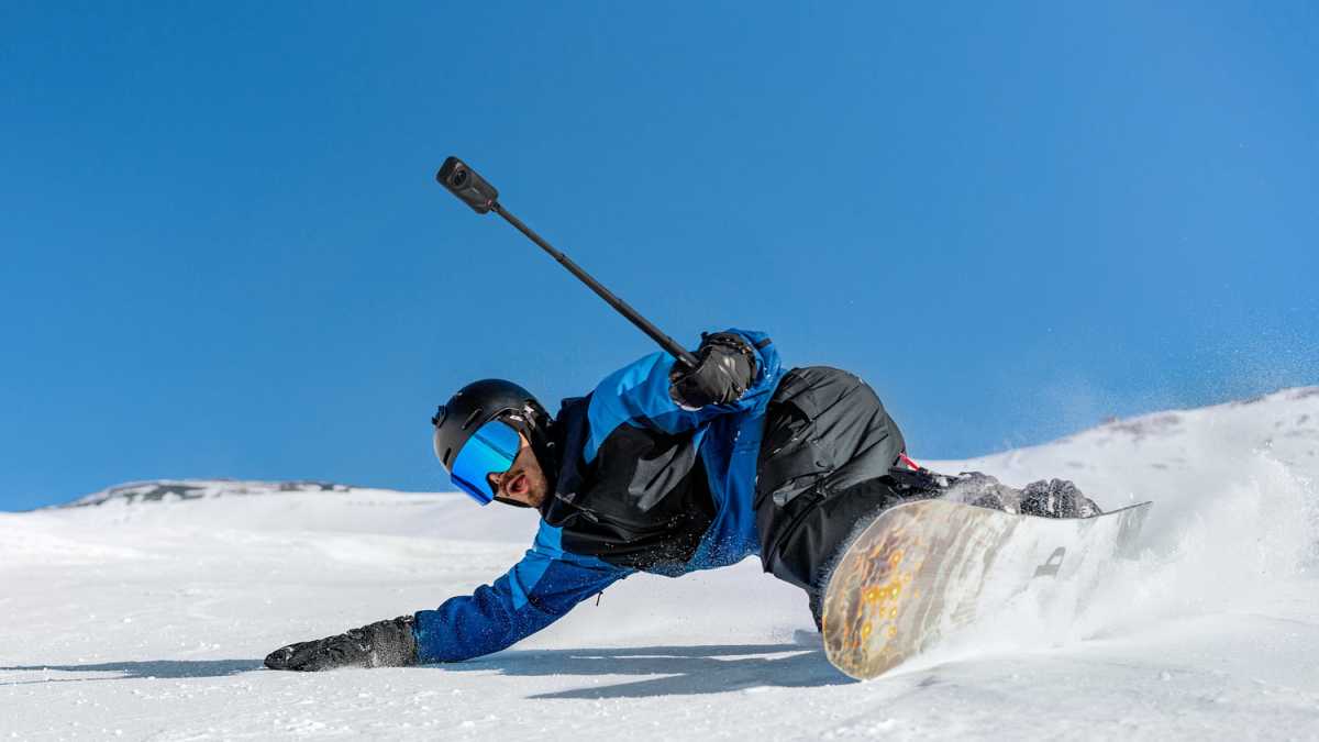 Insta360 X5 Snowboarding 2