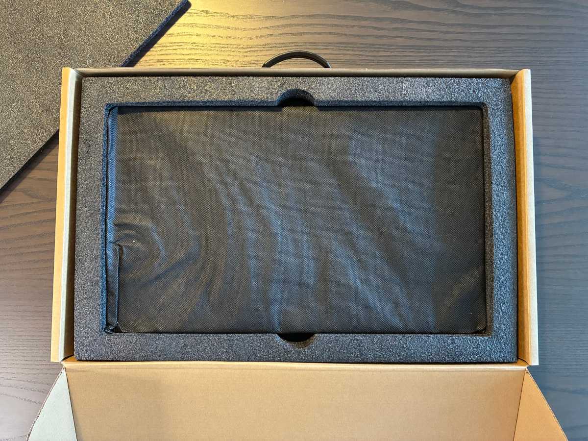 Huion Kamvas Pro 19, Unpacking, Jérémie Kaiser