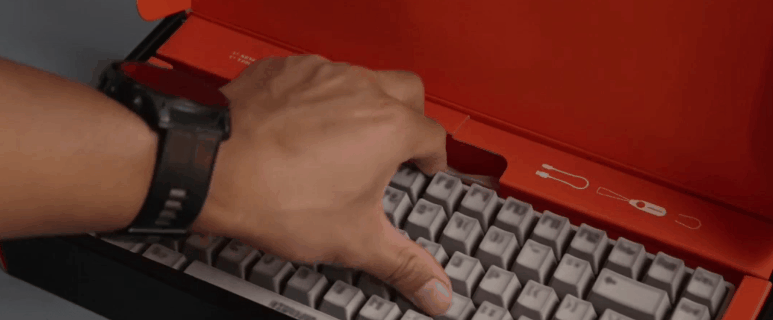 Higround Basecamp 75+ blur keyboard with blurry keycaps