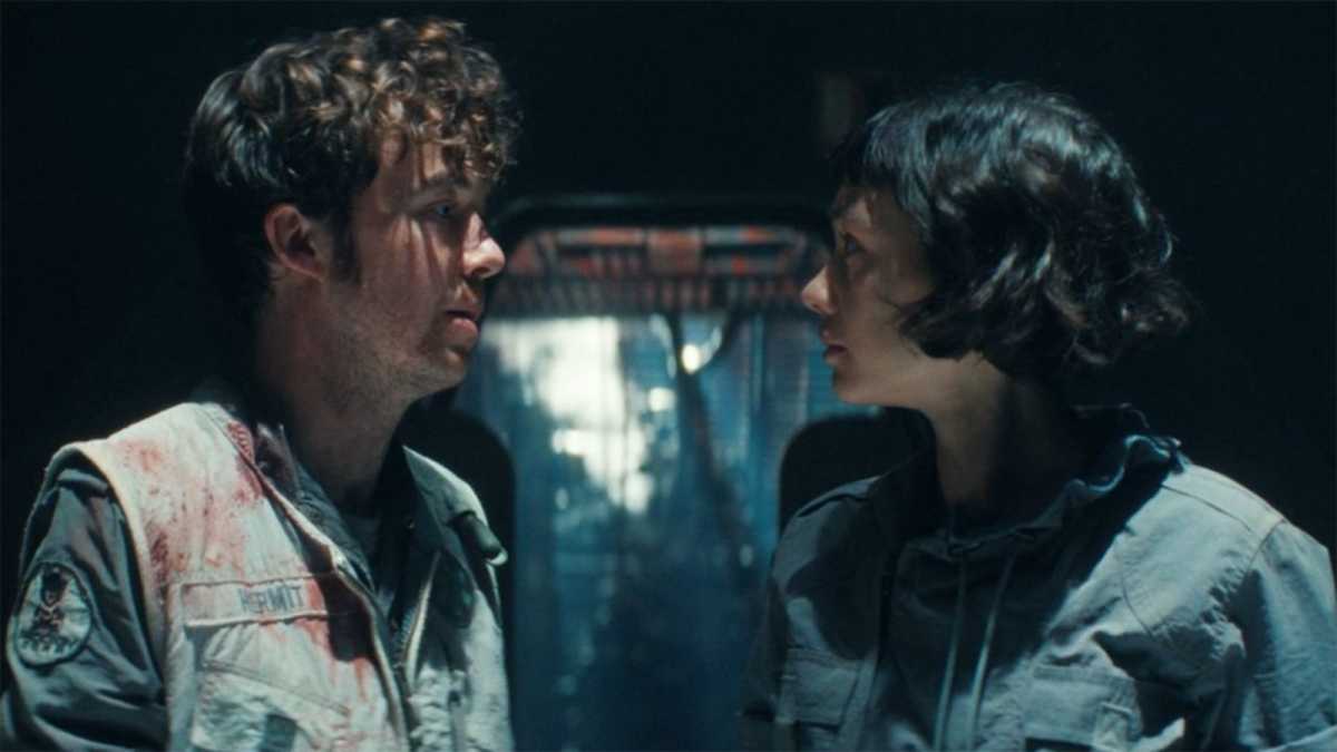 Alien: Earth - Sydney Chandler as Wendy, Alex Lawther as Hermit