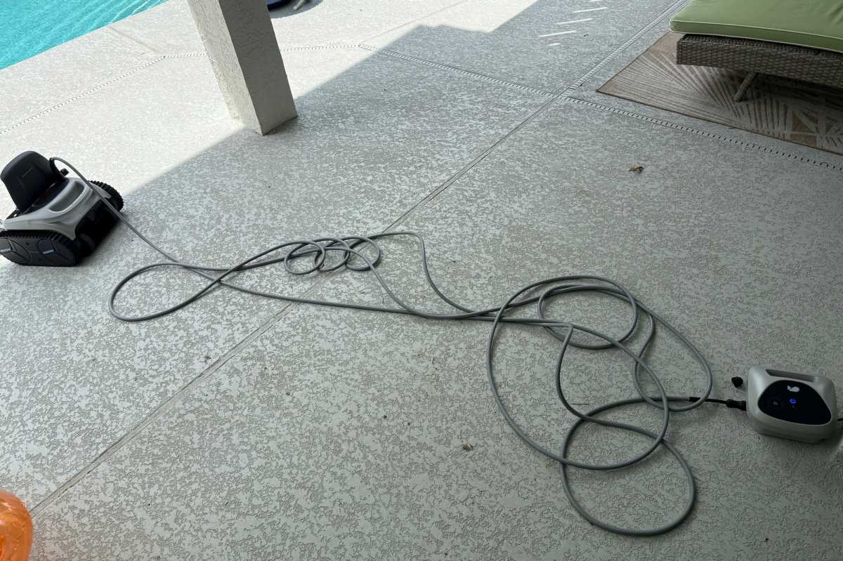 BuBlue BuHybrid L6 C20H cord management