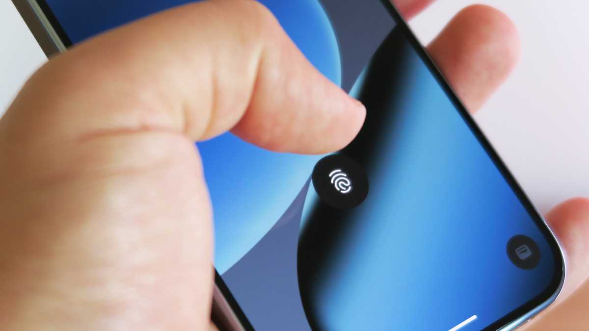 Google Pixel 10 Pro REVIEW fingerprint sensor