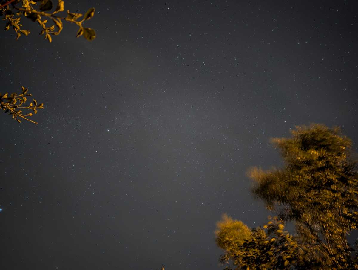 Google Pixel 10 Pro camera sample astrophotgraphy
