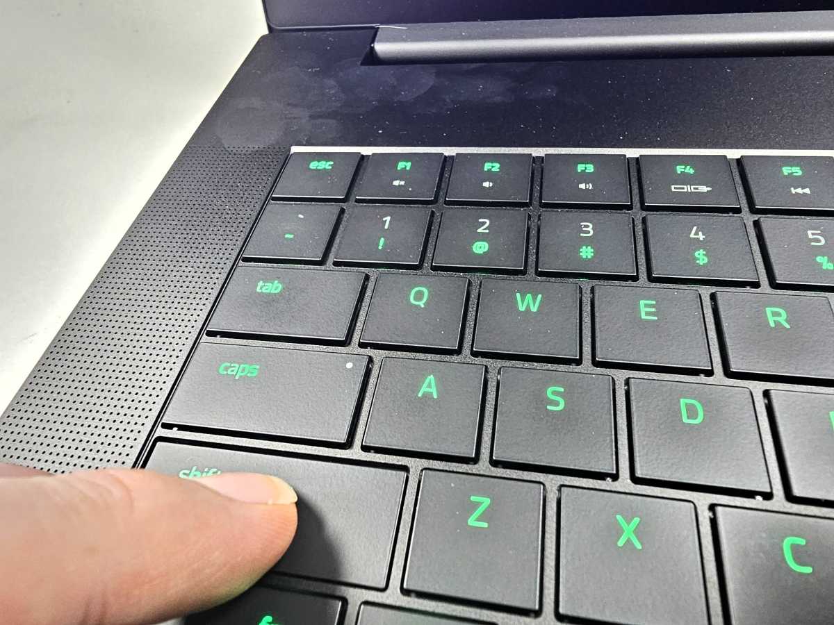 Razer Blade 18 2025 dual mode RGB keyboard with fingerprints