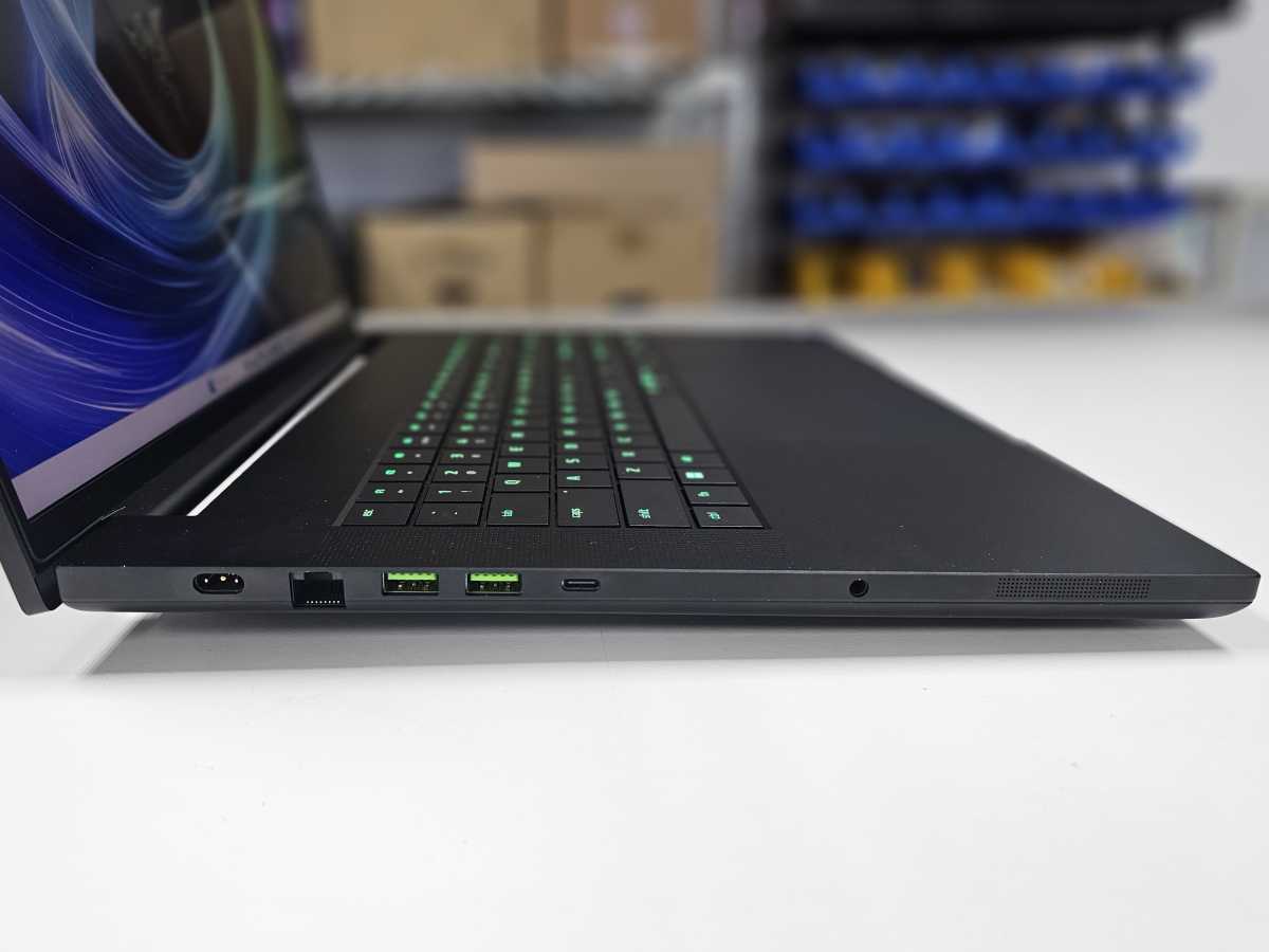 Razer Blade 18 2025 left side of chassis