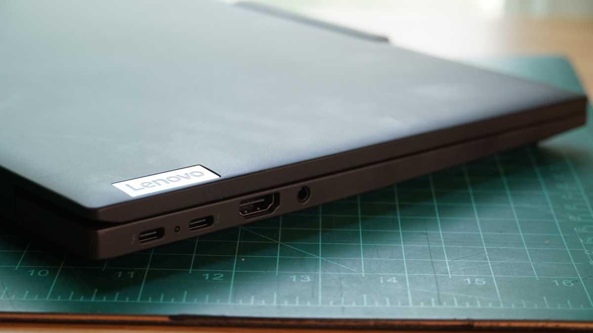Lenovo ThinkPad T14s Gen 6 ports