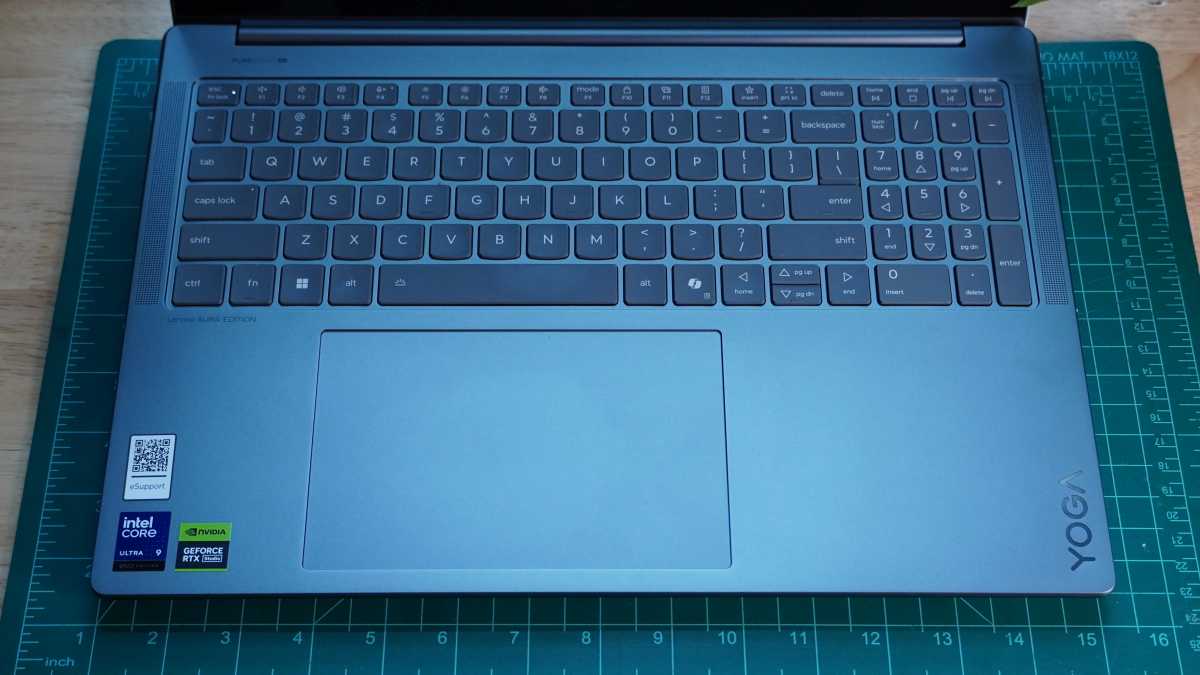 Lenovo Yoga Pro 9i 16 Gen 10 Aura Edition keyboard