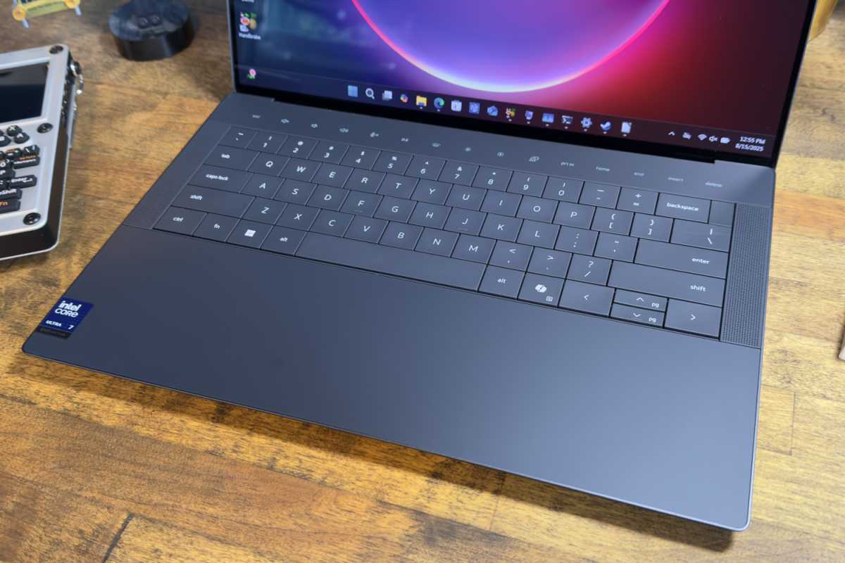 Dell 14 Premium keyboard