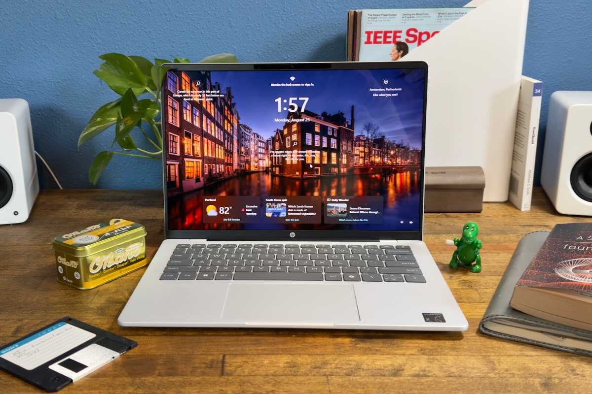 HP OmniBook 5 14 hero