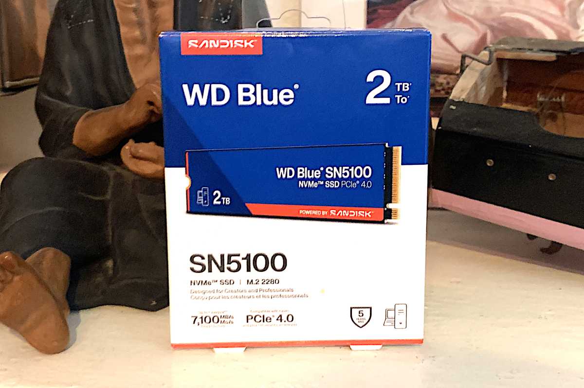 WD Blue SN5100 retail box