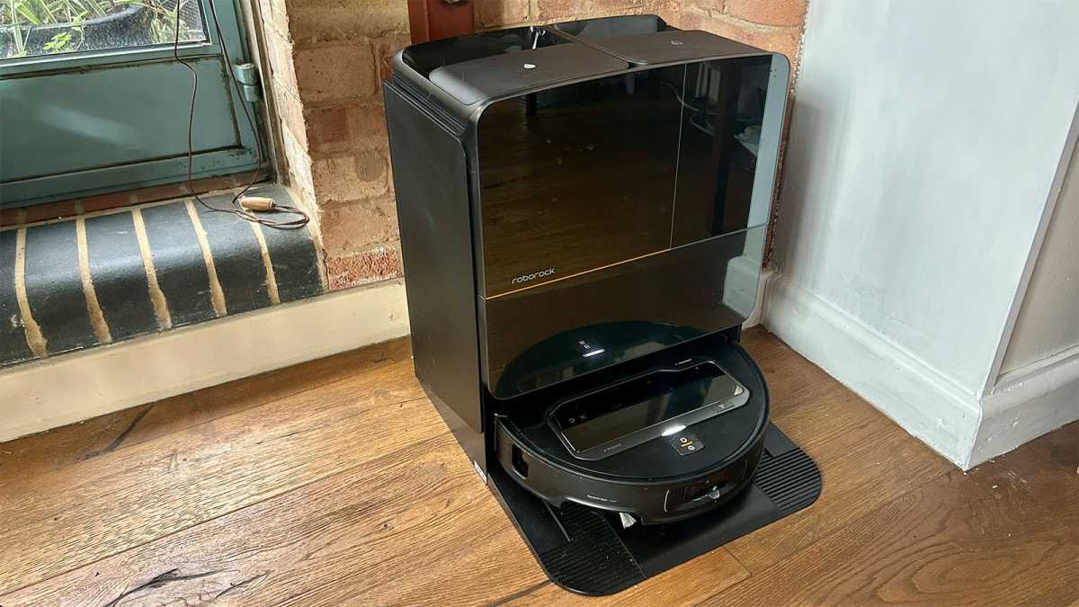 Saros Z70 dock