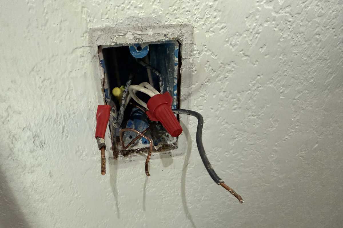 10 wires in the box