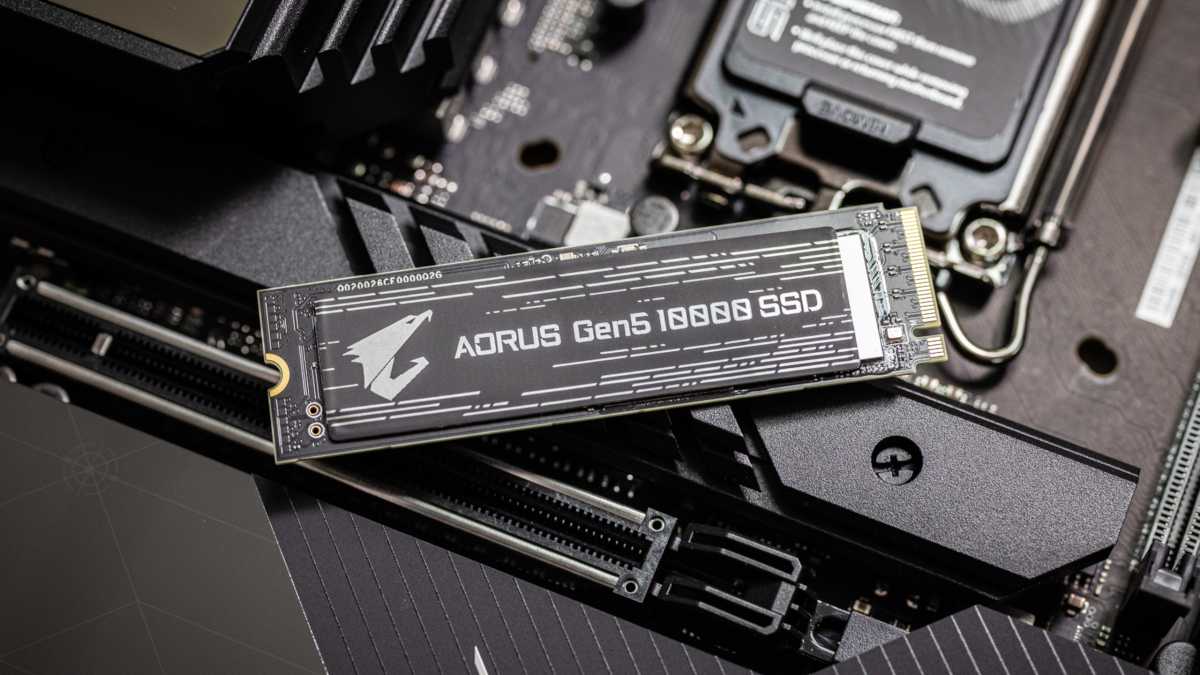 Aorus Gen5 10000 PCIe SSD