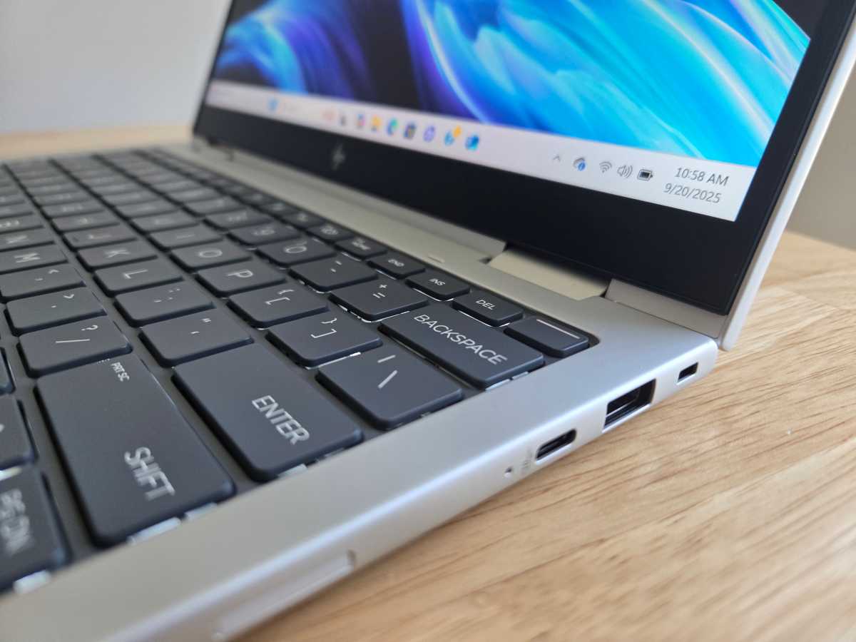 HP EliteBook 8 Flip G1i right side