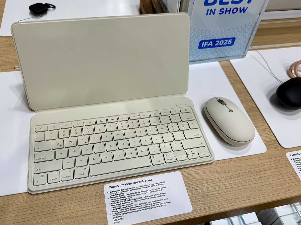 Satechi OnTheGo keyboard and mouse sand IFA