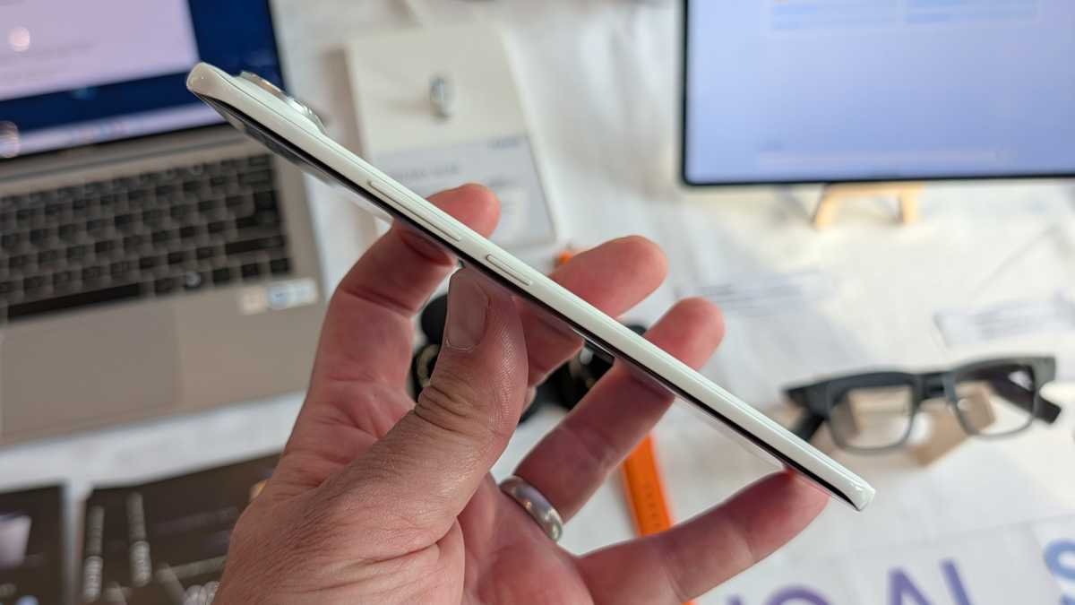 Tecno Spark Slim