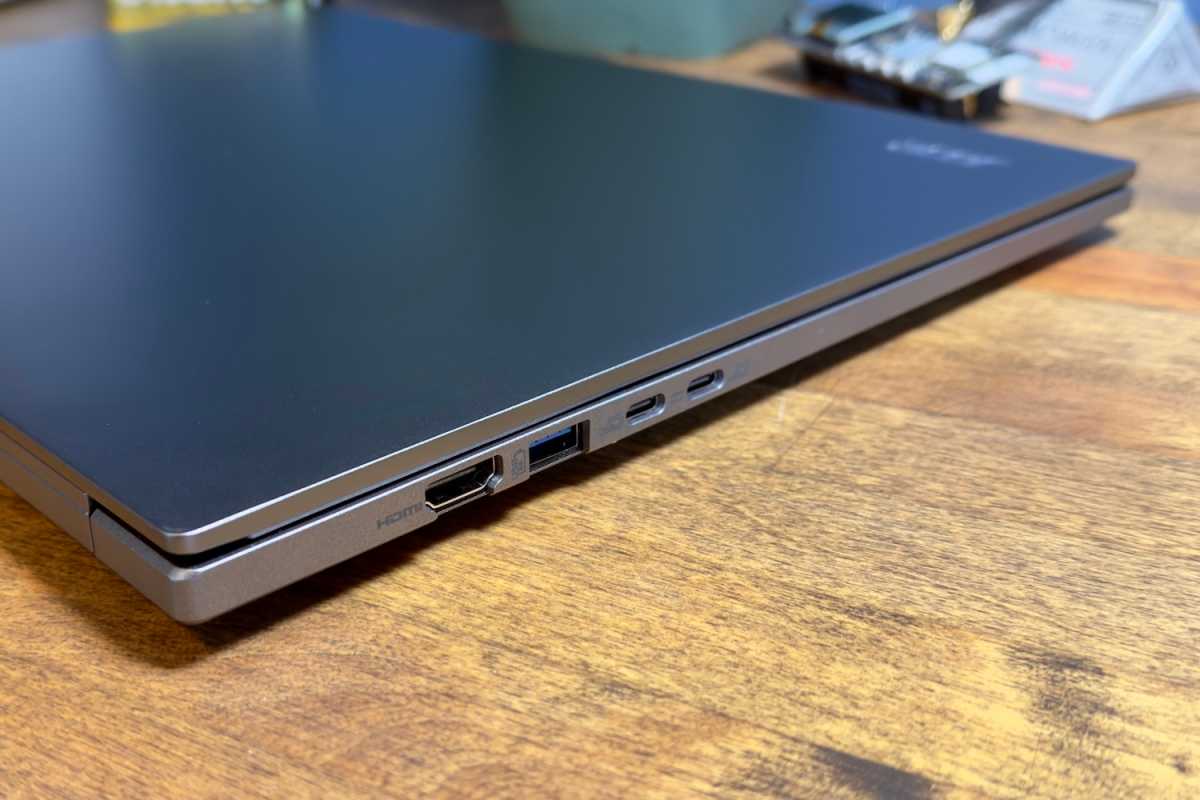 Acer Aspire 16 منافذ AI