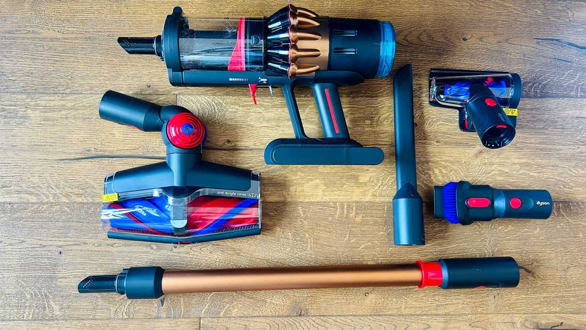 All the tools and attAchments that come with the Dyson Pison