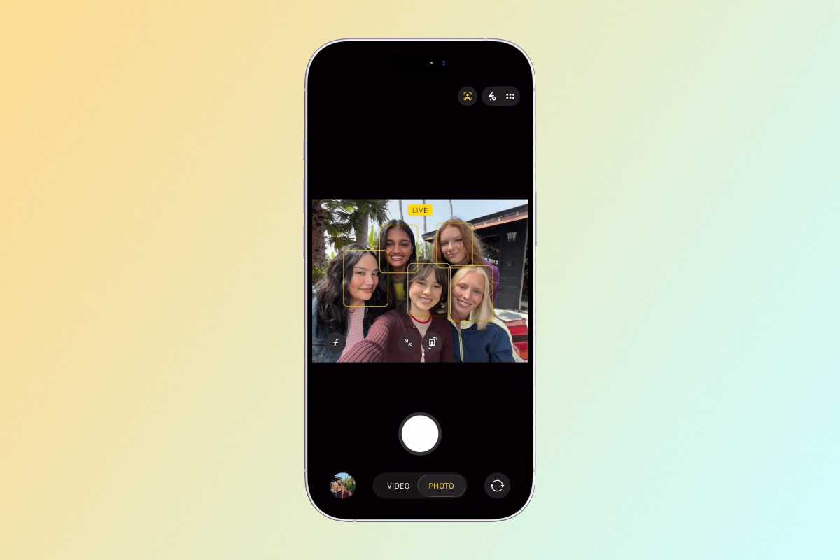 iPhone 17 18MP center stage selfie camera