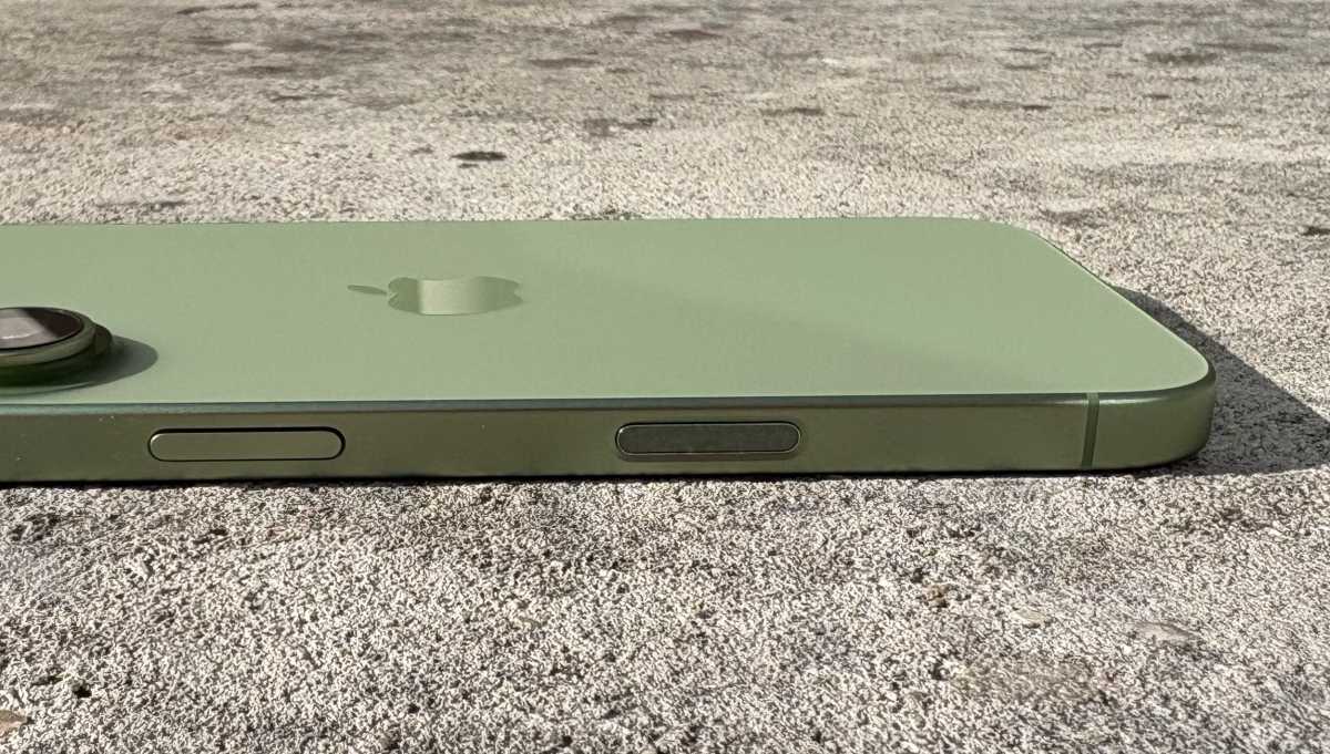 iPhone 17 Camera Control