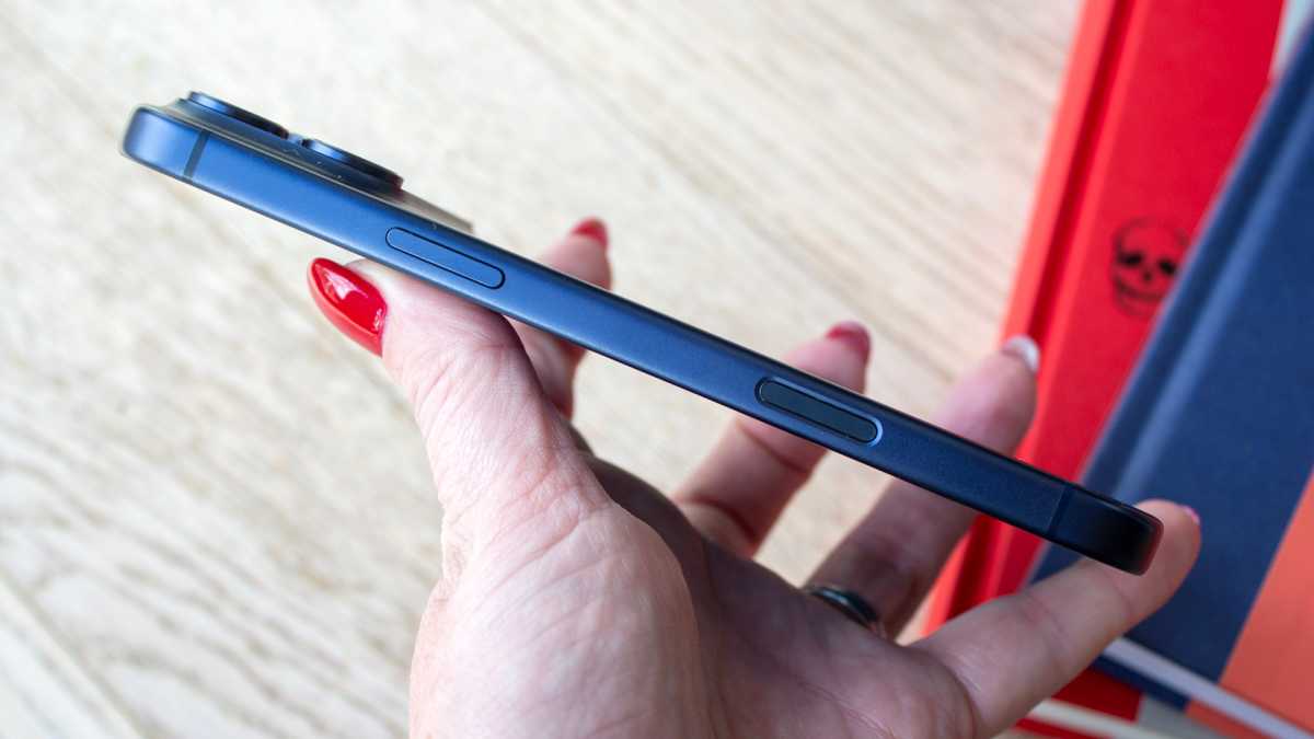 Apple iPhone 17 Pro Max 6