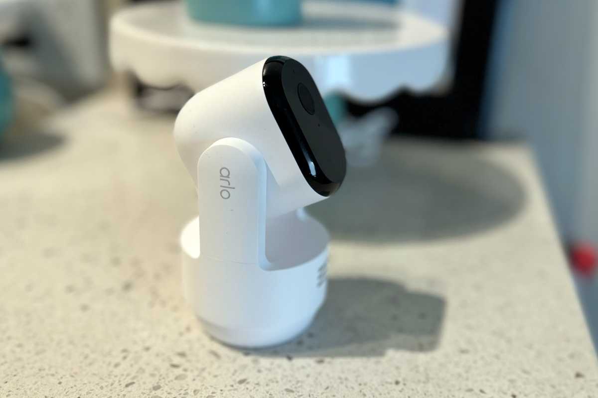 Arlo Essential Pan Tilt Indoor Camera