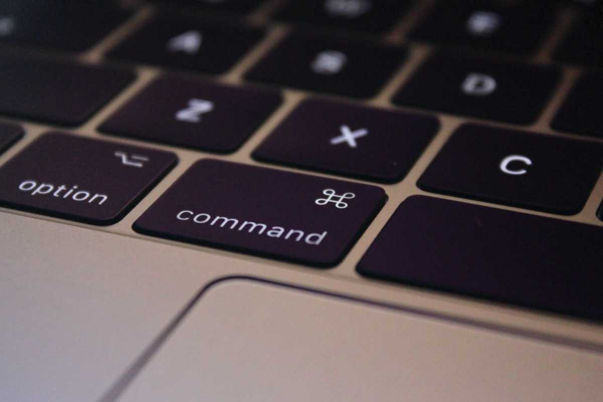 Teclado mariposa en una MacBook