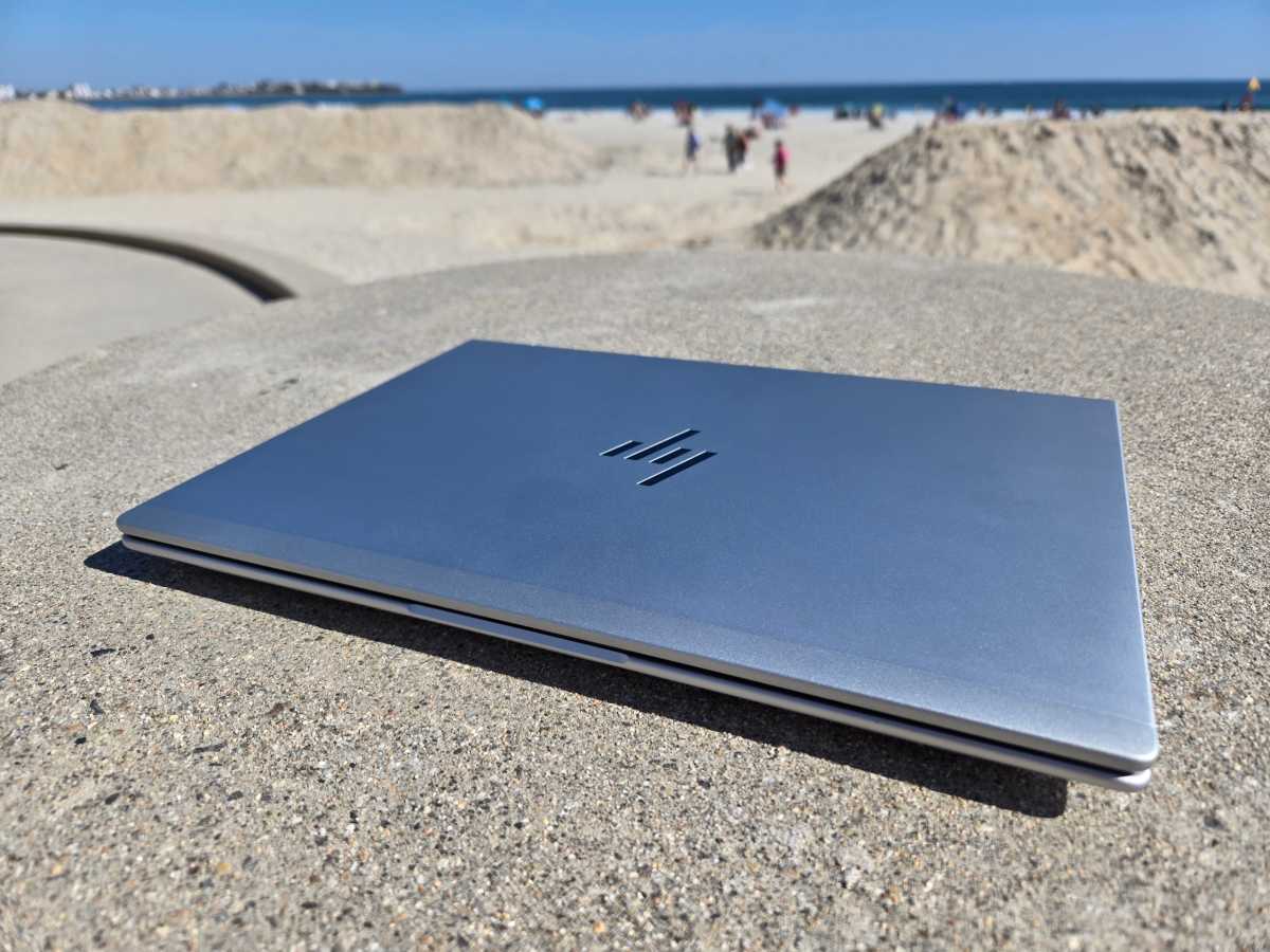 HP EliteBook 6 G1q design