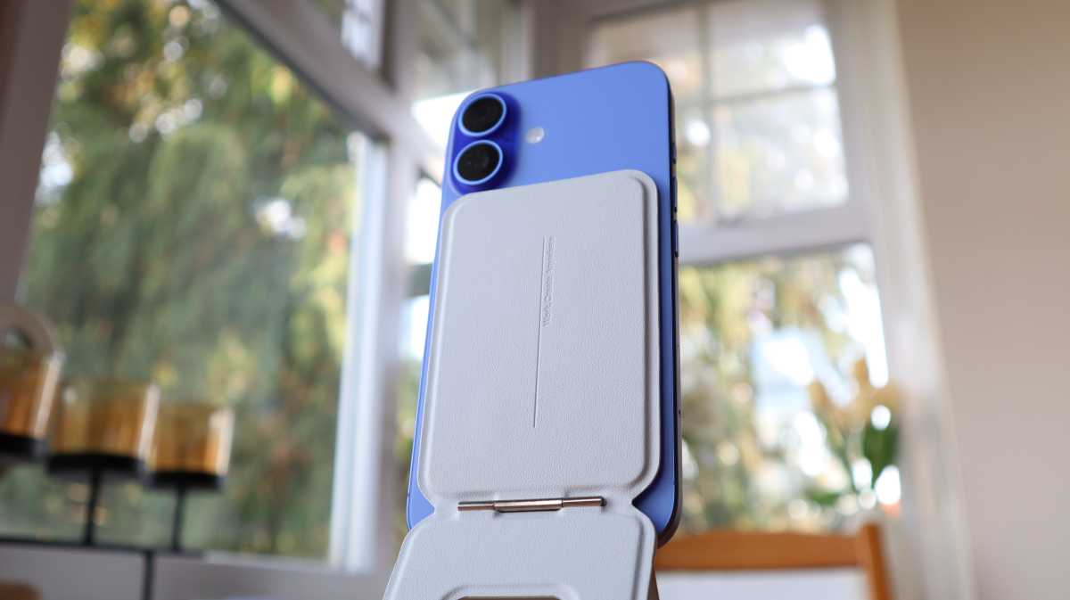 Moft MagSafe Stand