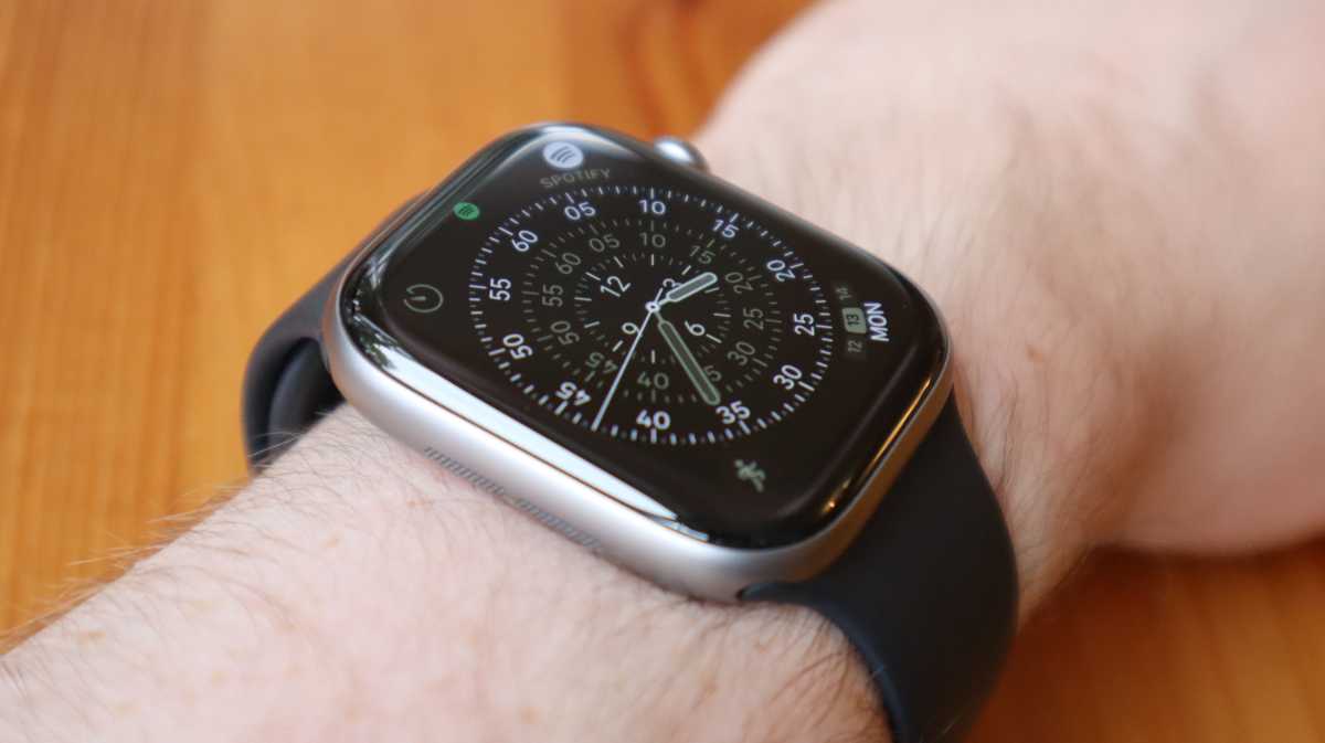 The always-on display of the Apple Watch Series 11