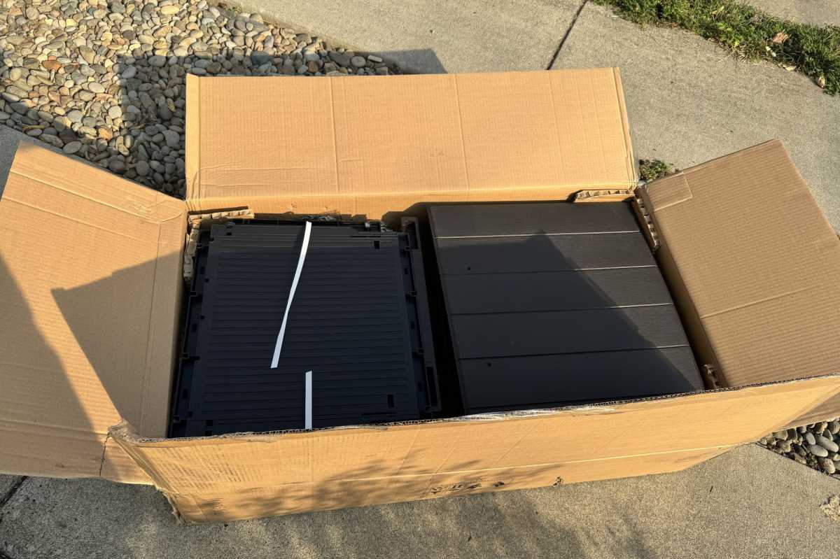 Keter Package Delivery Box in the box