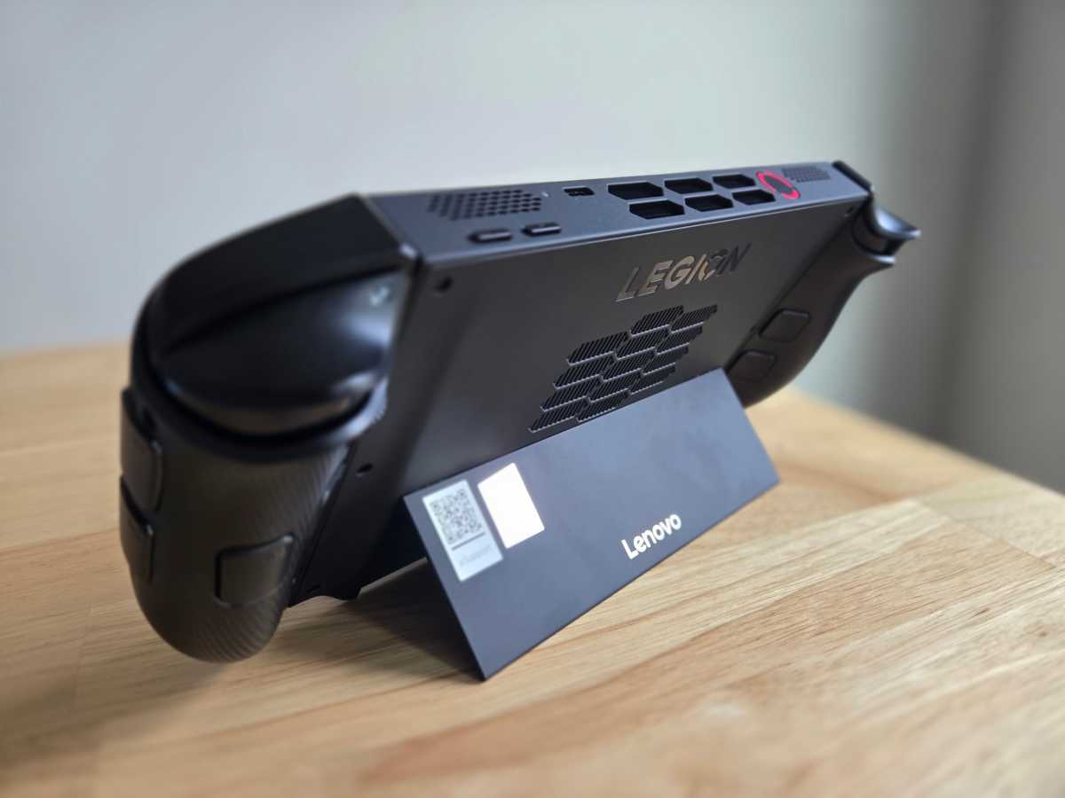 Lenovo Legion Go 2 kickstand