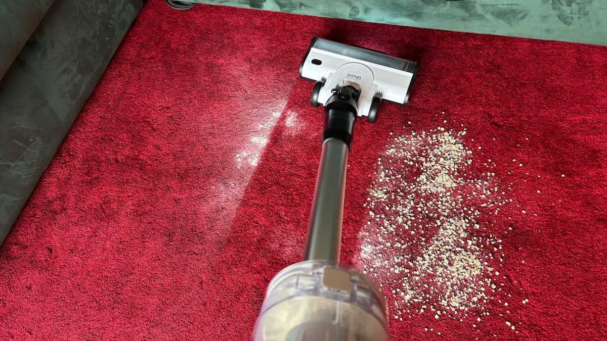 Levoit Aero on carpet