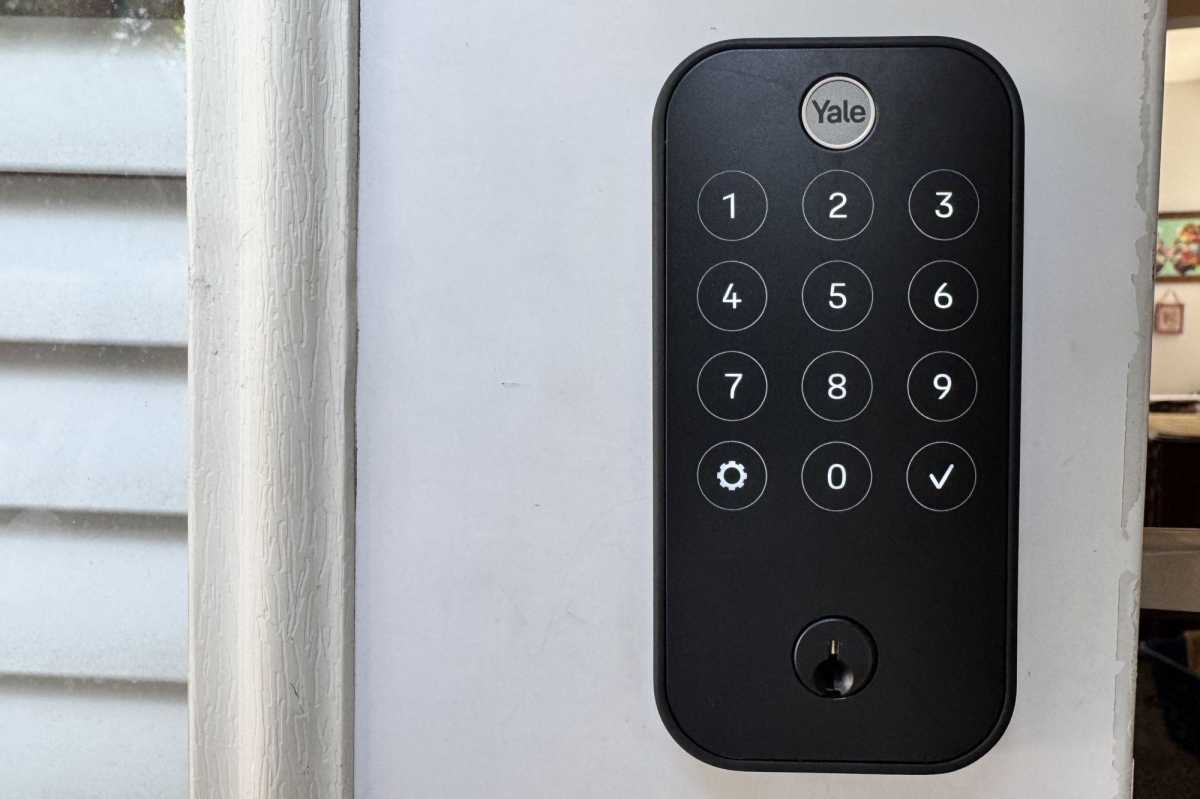 Yale Assure 2 with Z Wave 800