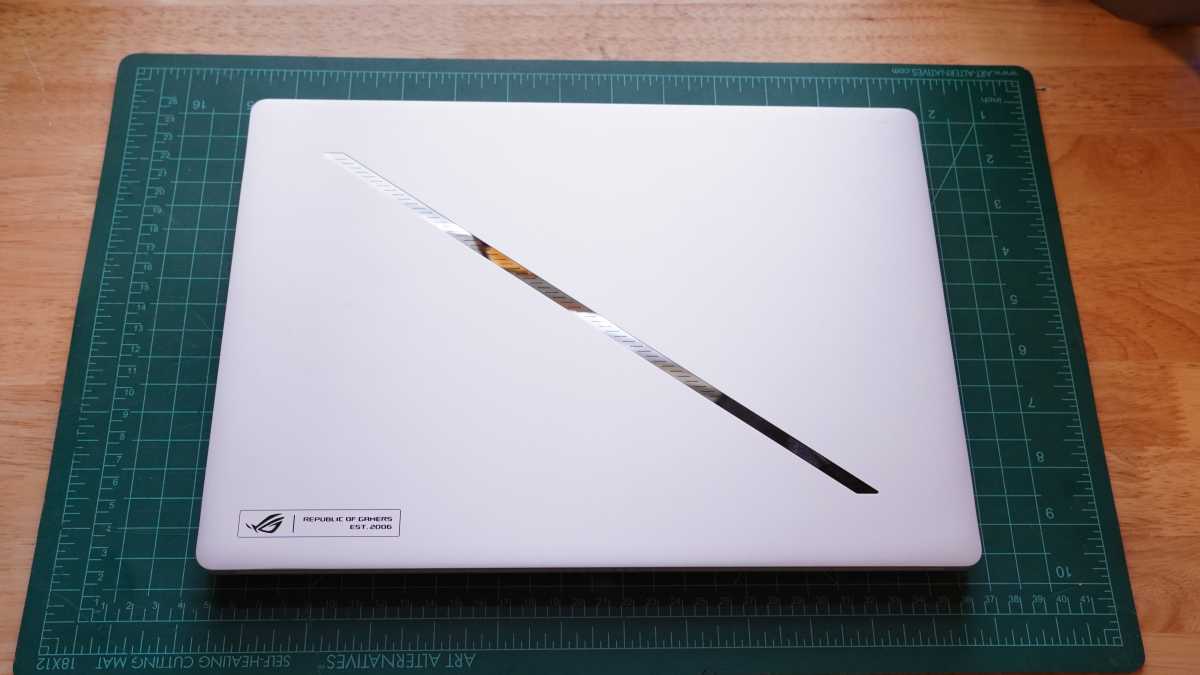 Asus Zephyrus G14 design