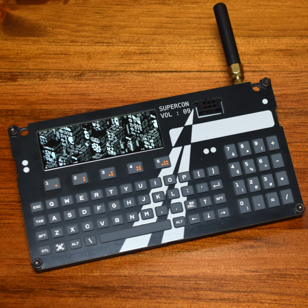 Hackaday superconference badge