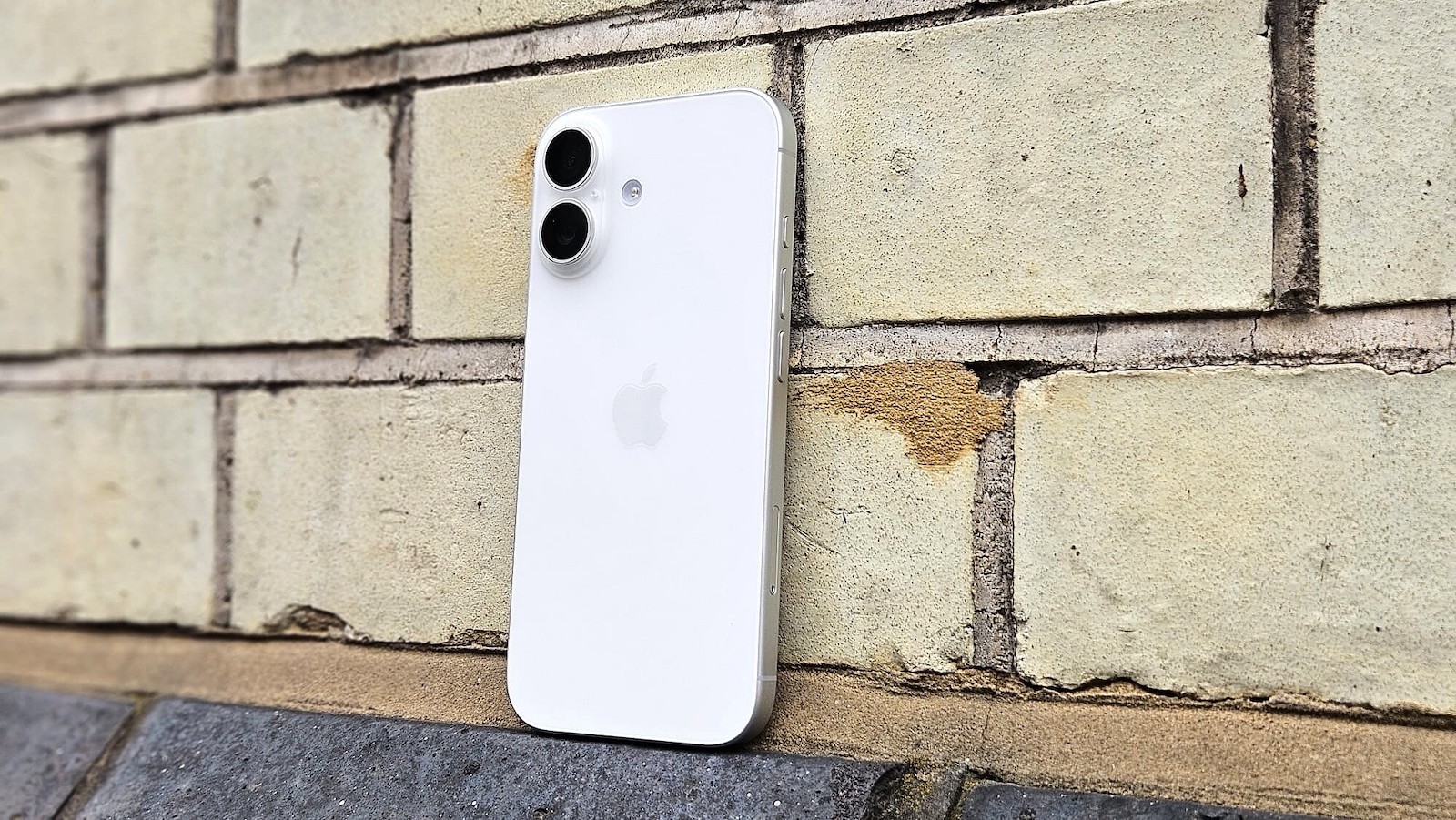 Apple iPhone 17 - Best iPhone