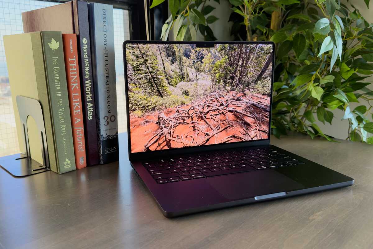 macbook pro m5