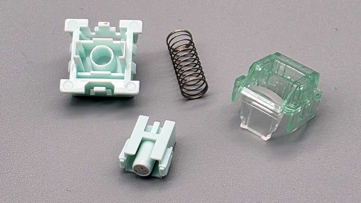 Akko Glare Magnetic Switches der Monsgeek FUN60 Ultra in Einzelteilen