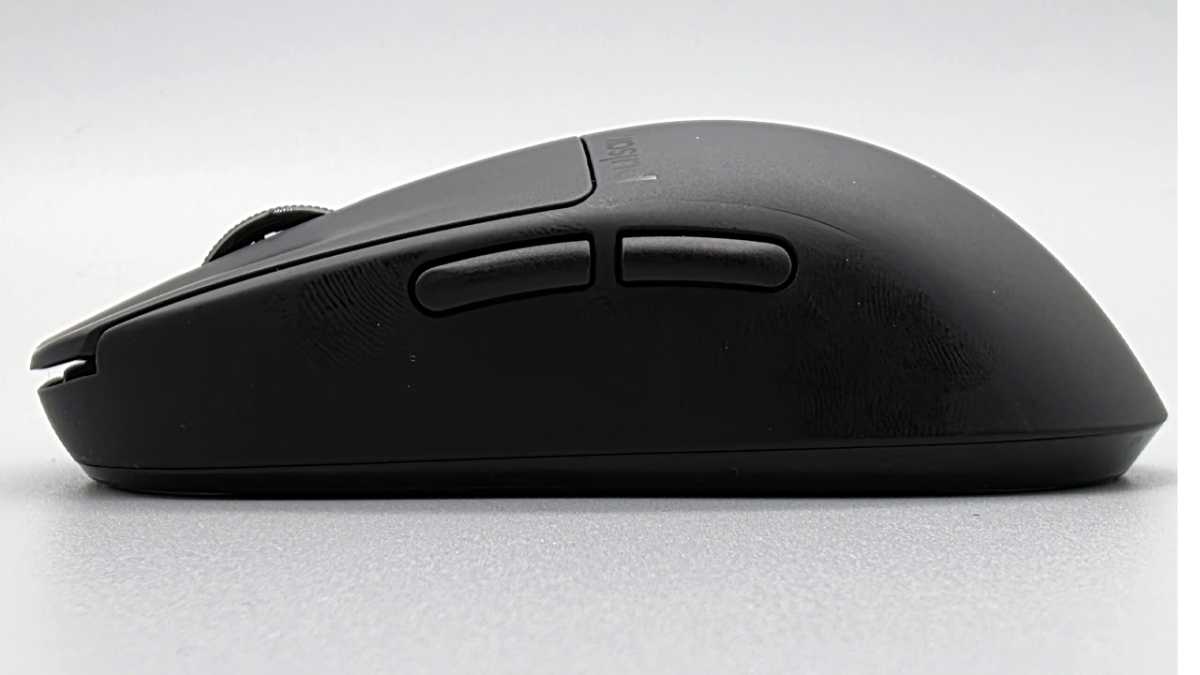 Daumentasten der Pulsar X2 Crazylight Medium