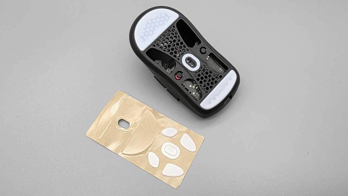 Los dos juegos de patinetas de PTFE de Hitscan Hyperlight